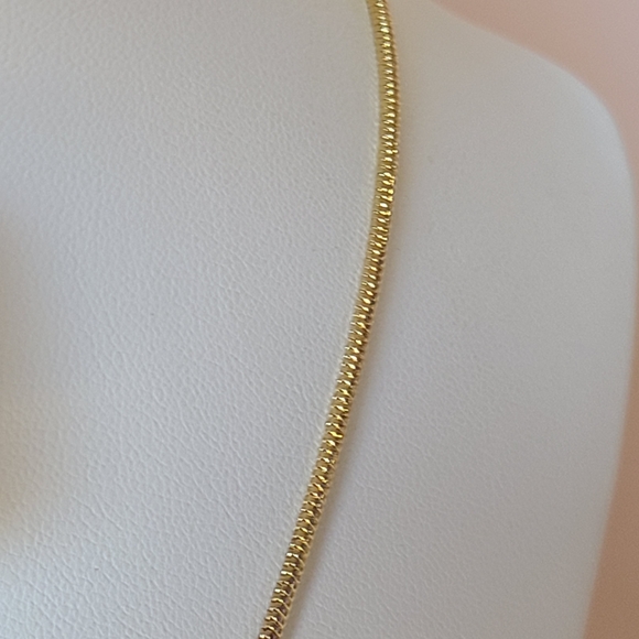 Napier Gold Tone Cobra Chain Orbital Purple Glitter Dangle Pendant Necklace - Picture 5 of 9